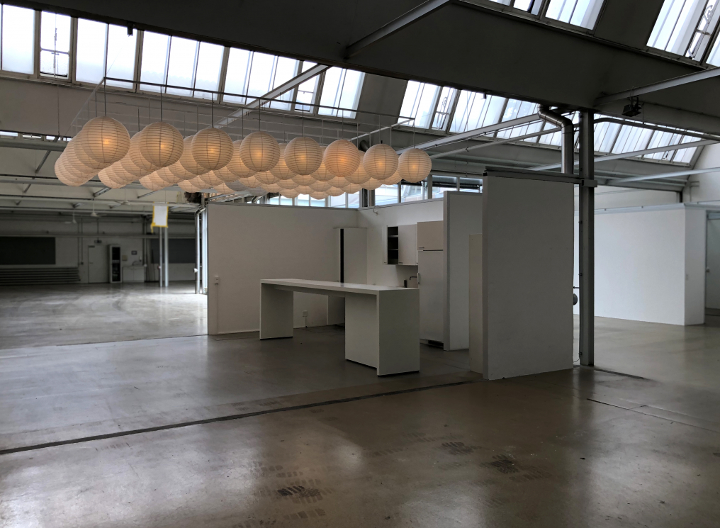 HALLE01.jpg